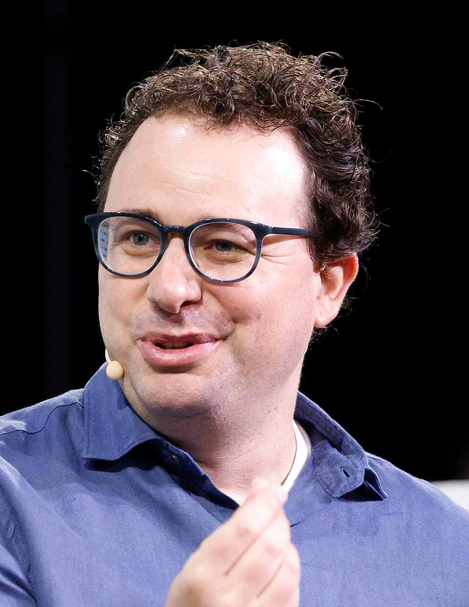 A pencil sketch of a stylized, slightly glitching AI model icon, with a prominent "OFFLINE" sign or a broken digital guardrail imposed over it, set against a faint, distant outline of the White House. No text, no logos.